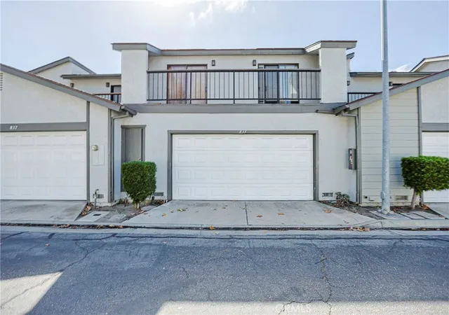 833-amberwood-santa-ana-ca-92703/hzid_143ed3bc