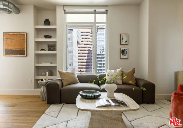 717-w-olympic-blvd-908-los-angeles-ca-90015/hzid_7673f66c