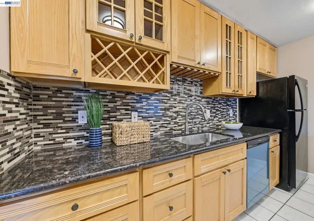 1510-east-st-23-fairview-ca-94541/hzid_393e6be4