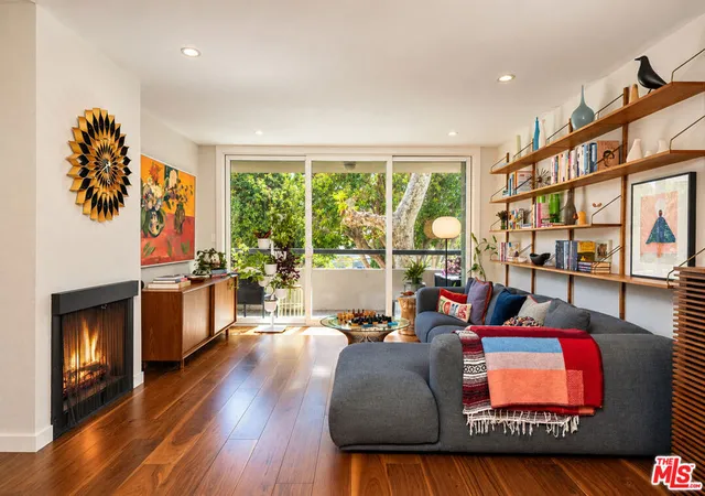 8535-w-west-knoll-dr-114-west-hollywood-ca-90069/hzid_d02f52a3