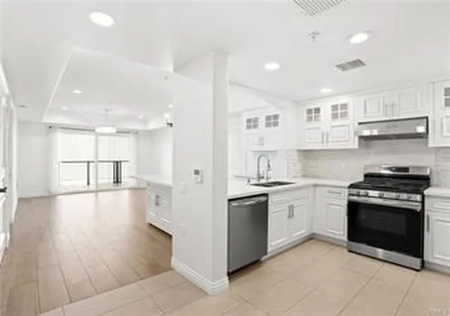 1598-long-beach-407-long-beach-ca-90813/hzid_82333f11