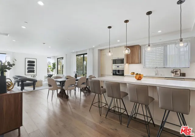 411-s-hamel-rd-209-los-angeles-ca-90048/hzid_75d6a600