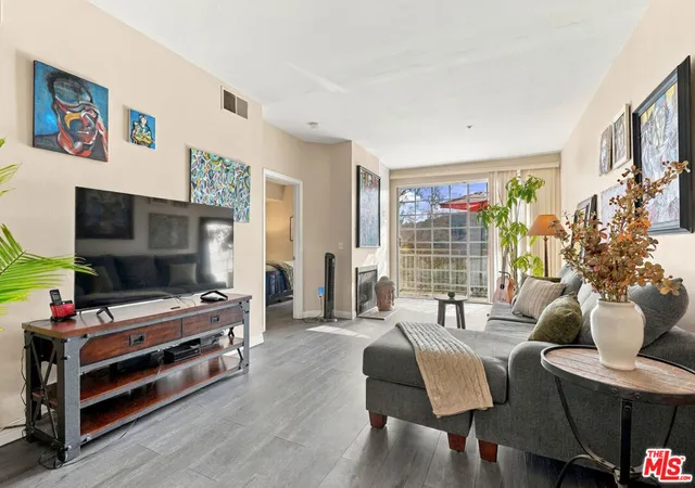 4750-templeton-st-1108-los-angeles-ca-90032/hzid_227d25d7