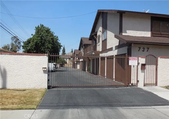 737-s-donna-beth-ave-20-azusa-ca-91702/hzid_0ea5187c