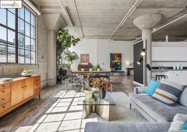 255-3rd-st-212-oakland-ca-76645/hzid_c00f28ee