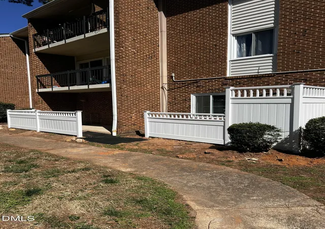 4519-edwards-mill-rd-j-raleigh-nc-27612/hzid_dcca8625