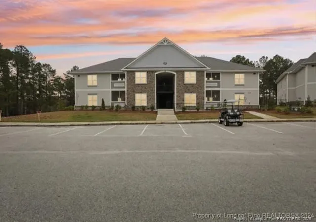 220-gallery-dr-303-spring-lake-nc-28390/hzid_997a7202