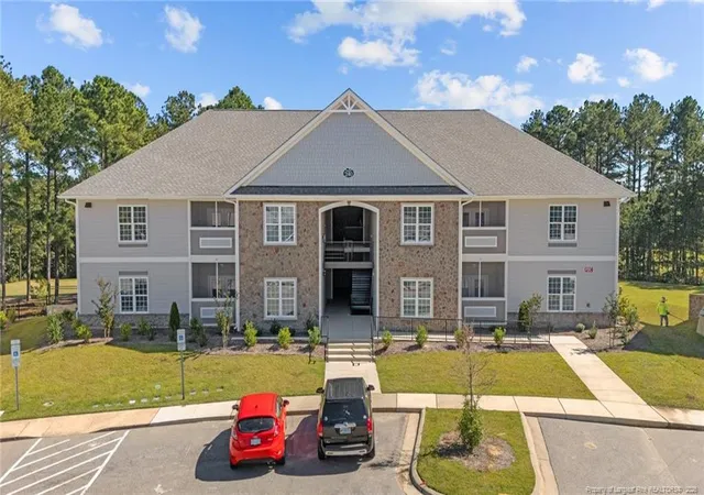 240-gallery-dr-301-spring-lake-nc-28390/hzid_994919a1