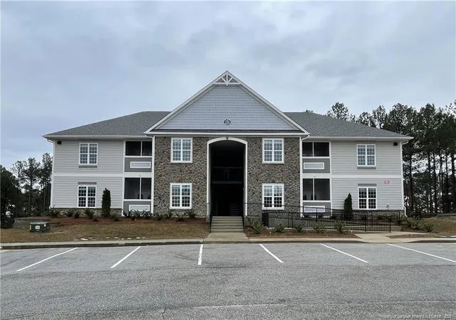 220-gallery-dr-201-spring-lake-nc-28390/hzid_de835fbf