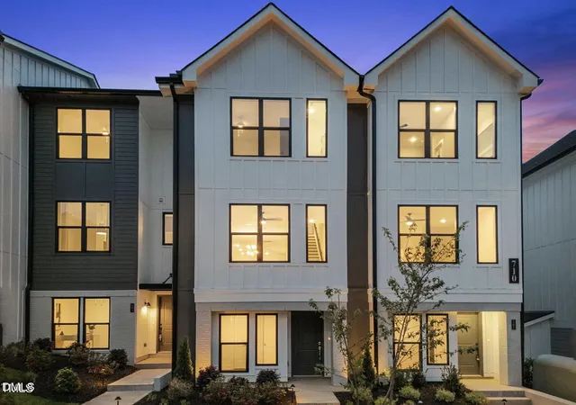 720-noble-town-wy-104-raleigh-nc-27603/hzid_70dae951