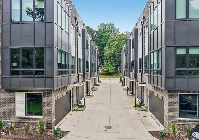 517-edgecreek-ct-raleigh-nc-27604/hzid_8ff1839d