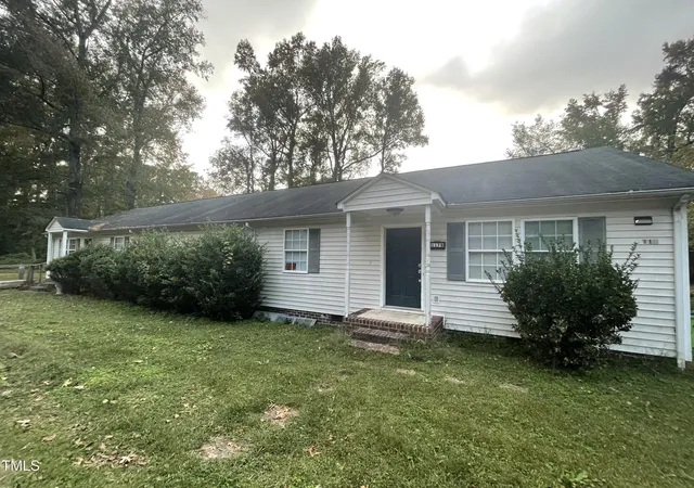 117-e-glenn-st-zebulon-nc-27597/hzid_23e64d48
