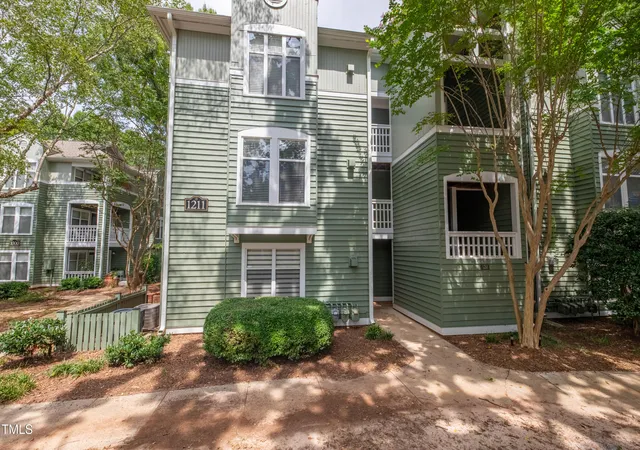 1211-westview-ln-201-raleigh-nc-27605/hzid_88dff61c