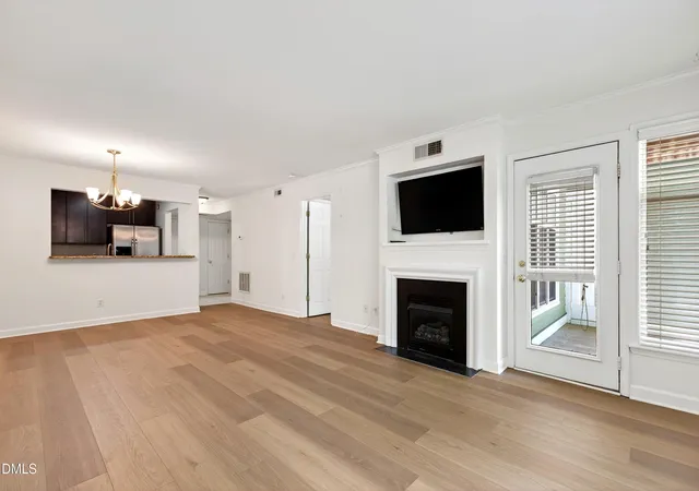 1010-nicholwood-dr-103-raleigh-nc-27605/hzid_fca61931