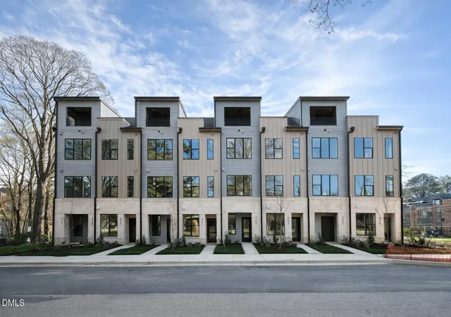 809-niantic-st-cary-nc-27511/hzid_db52f507
