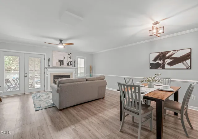 203-oak-holw-ct-raleigh-nc-27613/hzid_00a5a582