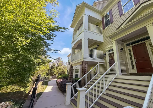10210-sablewood-dr-107-raleigh-nc-27617/hzid_e8fc94f8