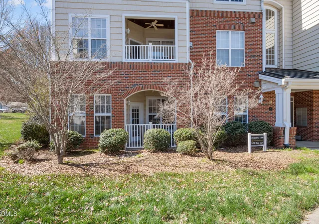1411-arborgate-cir-chapel-hill-nc-27514/hzid_4caba26a