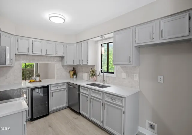 4100-five-oaks-dr-unit-47-durham-nc-27707/hzid_1c4b2036