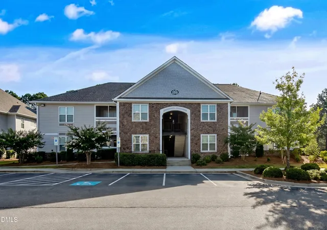 288-gallery-dr-apt-204-spring-lake-nc-28390/hzid_38e54f15