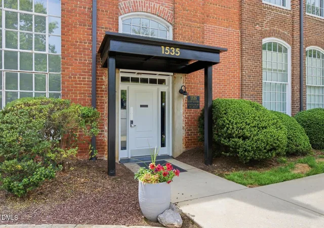 1535-caraleigh-mills-ct-207-raleigh-nc-27603/hzid_b84e52f5