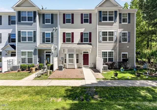 11101-gwynn-oaks-dr-103-raleigh-nc-27614/hzid_1f7cae81