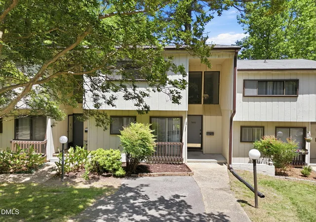 5043-tall-pines-ct-raleigh-nc-27609/hzid_a507ed2d
