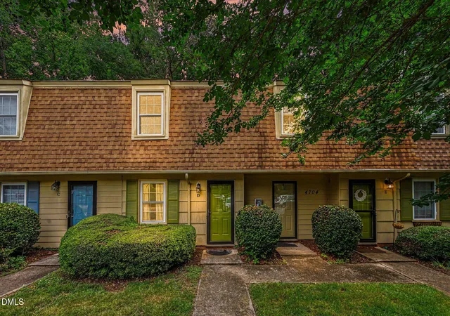 4704-blue-bird-ct-raleigh-nc-27606/hzid_29e3e2e2