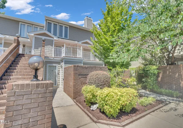 7010-sandy-forks-rd-106-raleigh-nc-27615/hzid_41ec4125