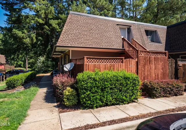 270-summerwalk-cir-chapel-hill-nc-27517/hzid_2c341fbf