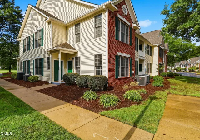 2211-kudrow-ln-morrisville-nc-27560/hzid_0b8185ba