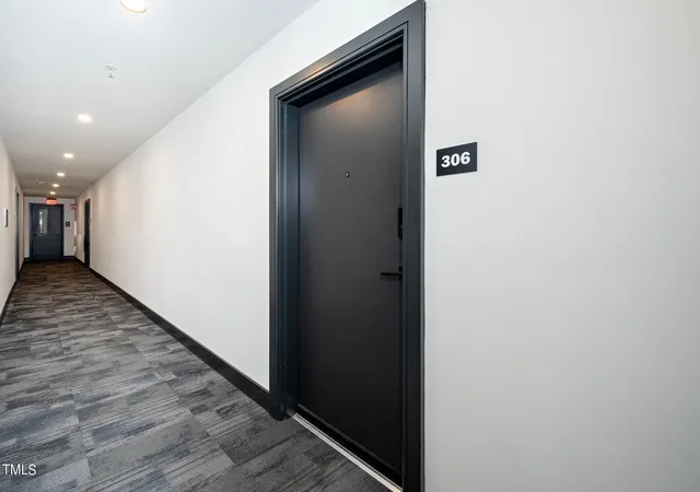 615-w-peace-st-306-raleigh-nc-27605/hzid_bdf385f9