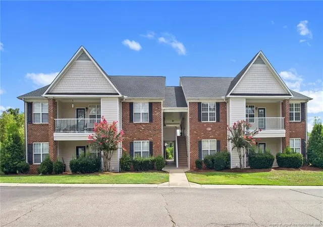 3108-wisteria-ln-203-fayetteville-nc-28314/hzid_fabebb9d
