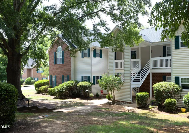 1112-renshaw-ct-cary-nc-27518/hzid_29d6c434