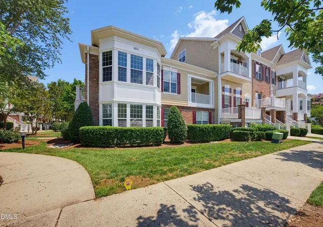 9211-calabria-dr-216-raleigh-nc-27617/hzid_ca06bd27