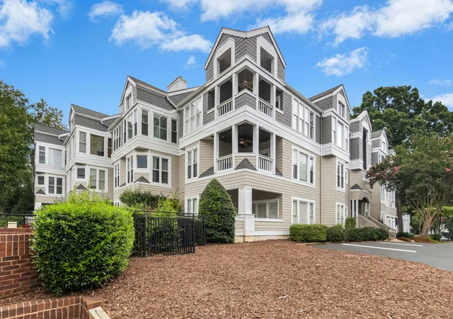 1000-brighthurst-dr-309-raleigh-nc-27605/hzid_32e7c497