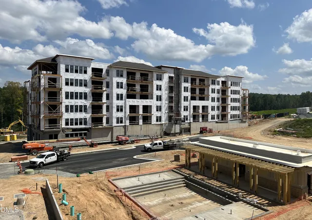 211-s-creek-xing-314-chapel-hill-nc-27516/hzid_cf55721b