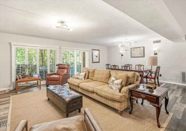 4507-edwards-ml-rd-a-raleigh-nc-27612/hzid_1f2ead42