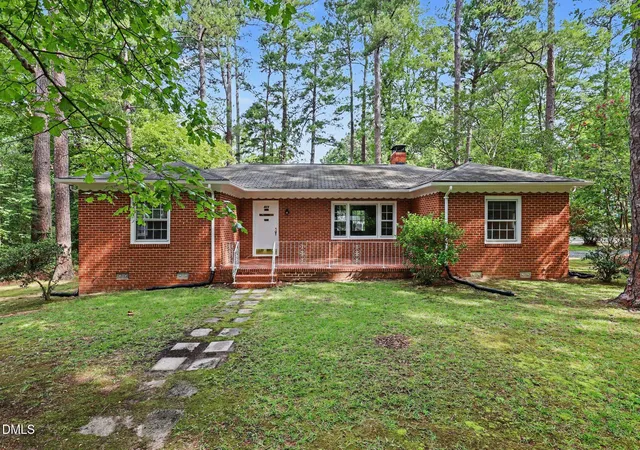 423-whitehead-cir-chapel-hill-nc-27514/hzid_b1b7b0b3