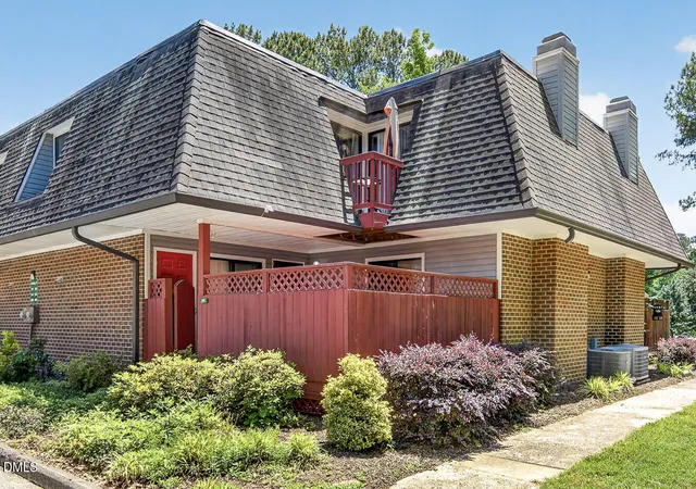 208-finley-forest-dr-chapel-hill-nc-27517/hzid_c9498873