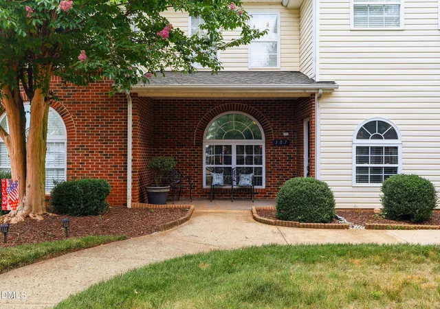 2101-piney-brook-rd-107-raleigh-nc-27614/hzid_fed6cd28