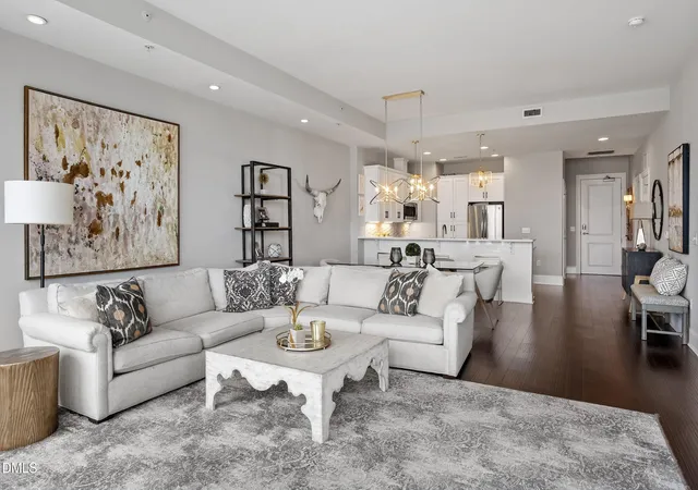 400-w-north-st-818-raleigh-nc-27603/hzid_57cf08bc