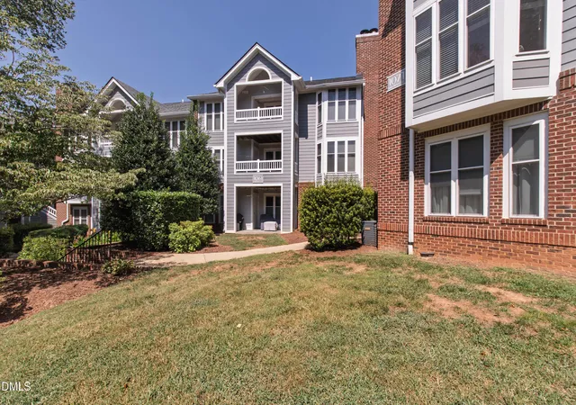 1061-wirewood-dr-301-raleigh-nc-27605/hzid_b2fd295b