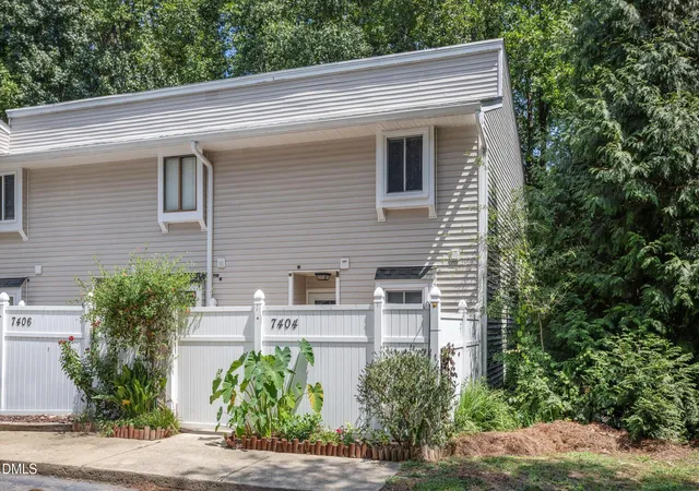 7404-sandy-creek-dr-raleigh-nc-27615/hzid_8502fc0a