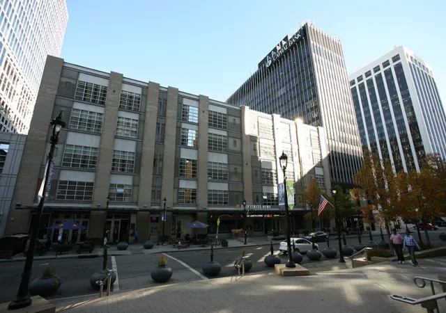 319-fayetteville-st-510-raleigh-nc-27601/hzid_c8b8f0c2