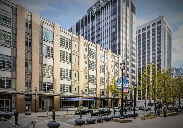 319-fayetteville-st-213-raleigh-nc-27601/hzid_c64120a0