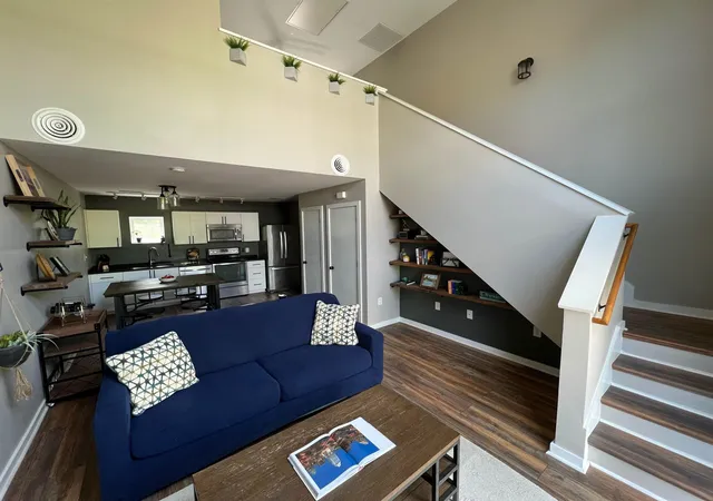 506-n-mangum-st-403-durham-nc-27701/hzid_5b1795b3