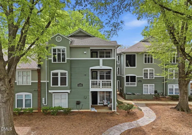 1201-westview-ln-305-raleigh-nc-27605/hzid_55cd7eac