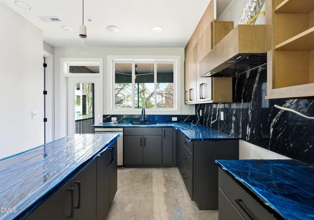 720-noble-town-way-105-raleigh-nc-27603/hzid_6d03a5c7