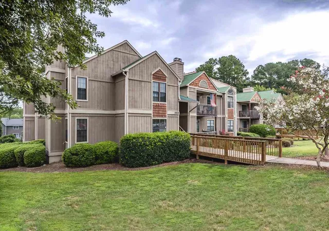 3805-chimney-ridge-pl-7-durham-nc-27713/hzid_425775f5